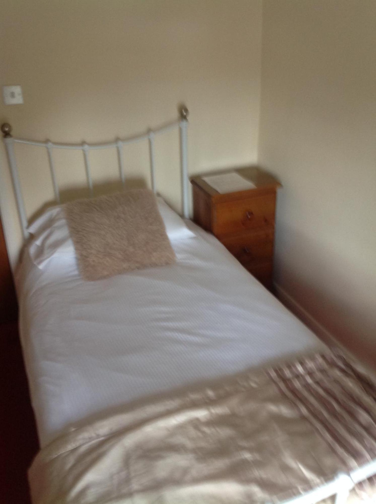 The Glan Yr Afon Inn Holywell  Chambre photo